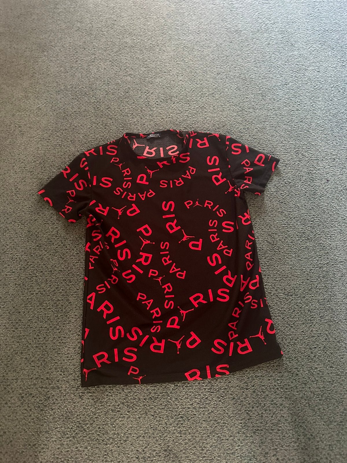 Rode/Zwart Paris T-shirt, Kleding | Dames, T-shirts, Ophalen of Verzenden, Zo goed als nieuw, Zwart, Korte mouw