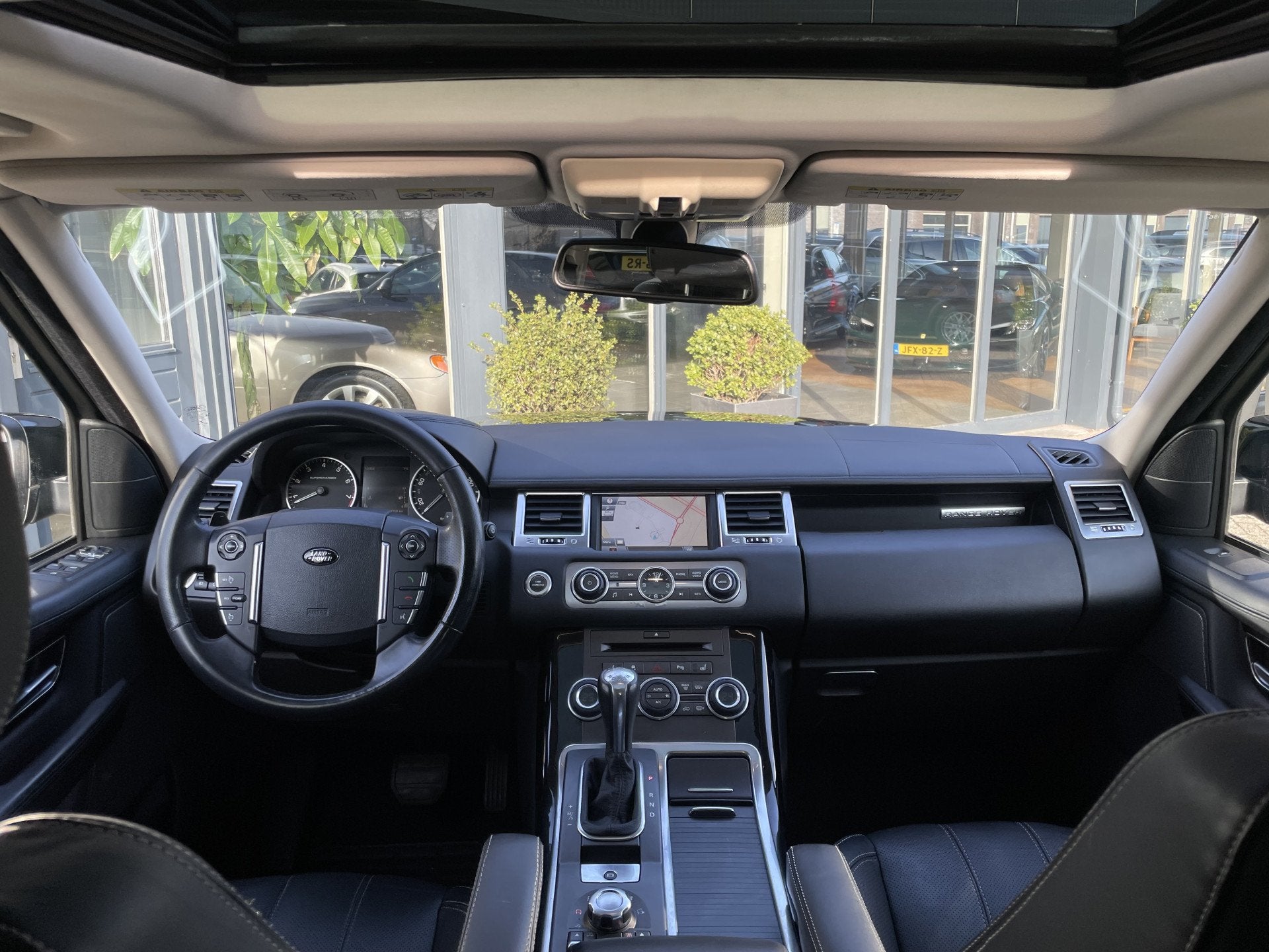 Land Rover Range Rover Sport 5.0 V8 Supercharged Youngtimer, Auto's, Land Rover, Gebruikt, 510 pk, Zwart, Leder