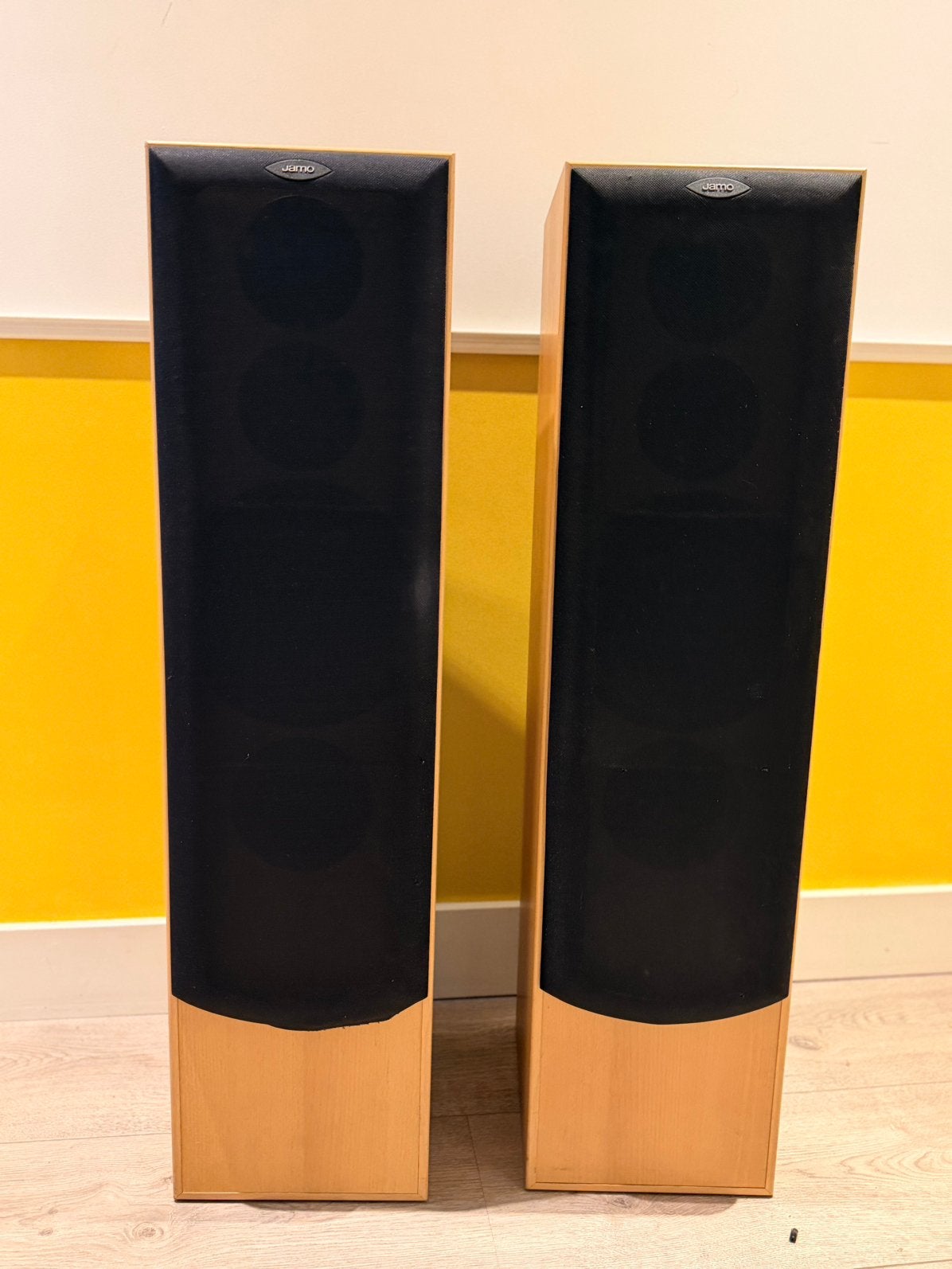 Jamo E470 zuilen luidsprekers, Ophalen, Gebruikt, 60 tot 120 watt, Front, Rear of Stereo speakers