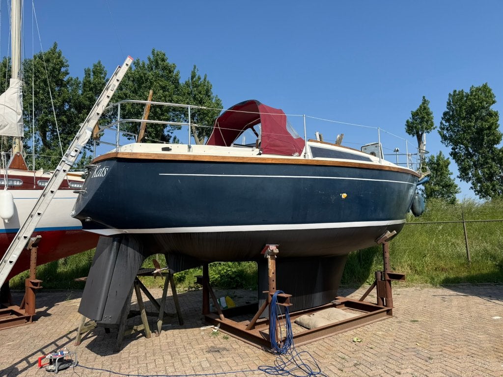 Cobra 850 kajuitzeiler te koop, Watersport en Boten, Ophalen, 16 pk, 9 m, Binnenboordmotor