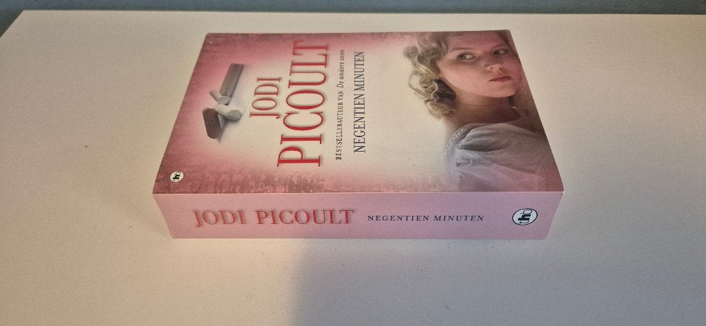 Jodi Picoult – Negentien minuten, Boeken, Ophalen of Verzenden, Zo goed als nieuw, Jodi Picoult, Nederland