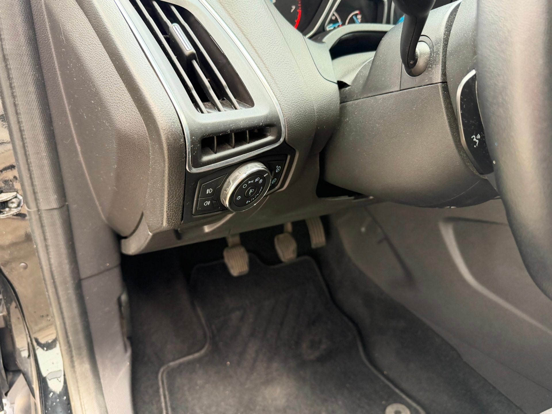 Foto 9 van Ford Focus 1.6 EcoBoost Lease Titanium