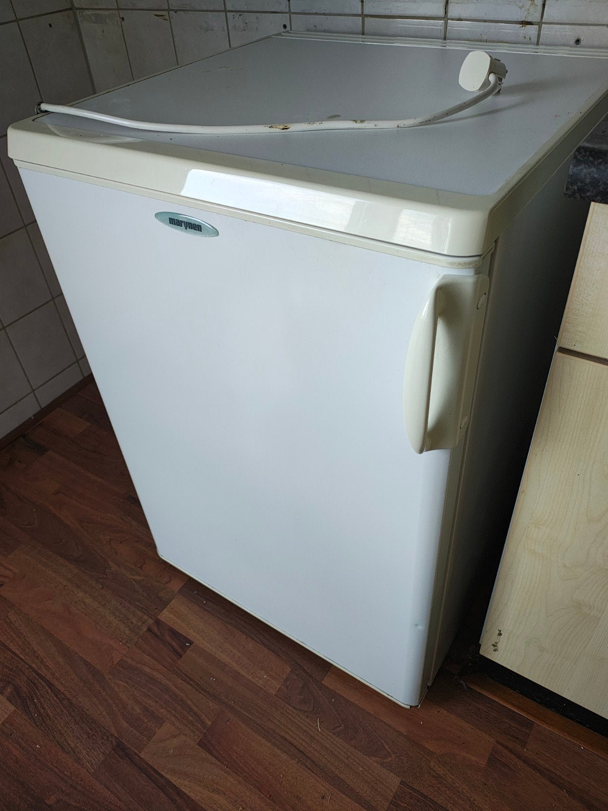 Marynen Koelkast - Compact en Functioneel, 75 tot 100 liter, 45 tot 60 cm, Ophalen, 85 tot 120 cm