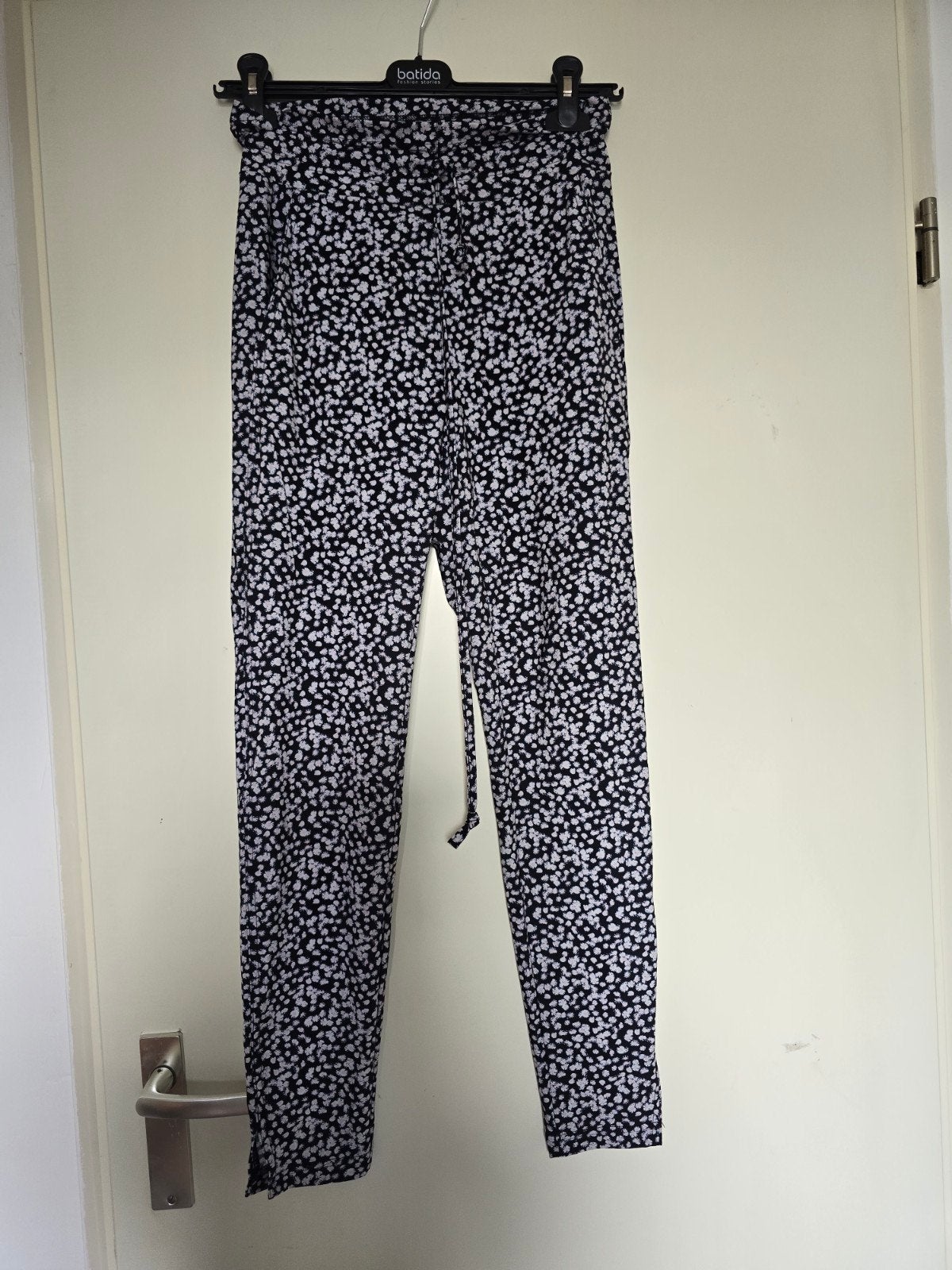 Studio Anneloes broek met bloemenprint (XS), Kleding | Dames, Broeken en Pantalons, Studio Anneloes, Blauw, Ophalen of Verzenden