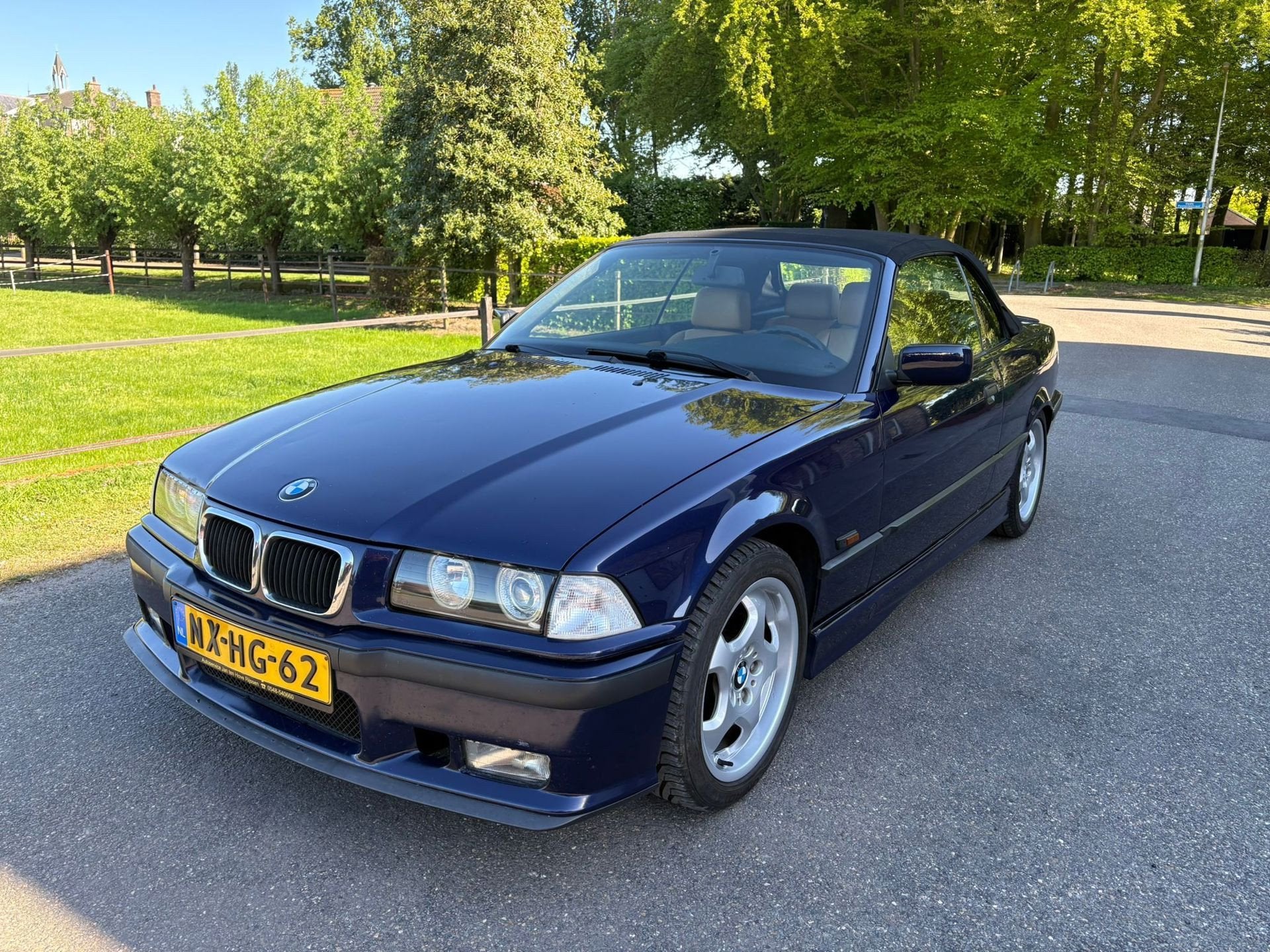 BMW 3-serie Cabrio 320i Executive, Achterwielaandrijving, 3-Serie, 6 cilinders, Elektrische ramen