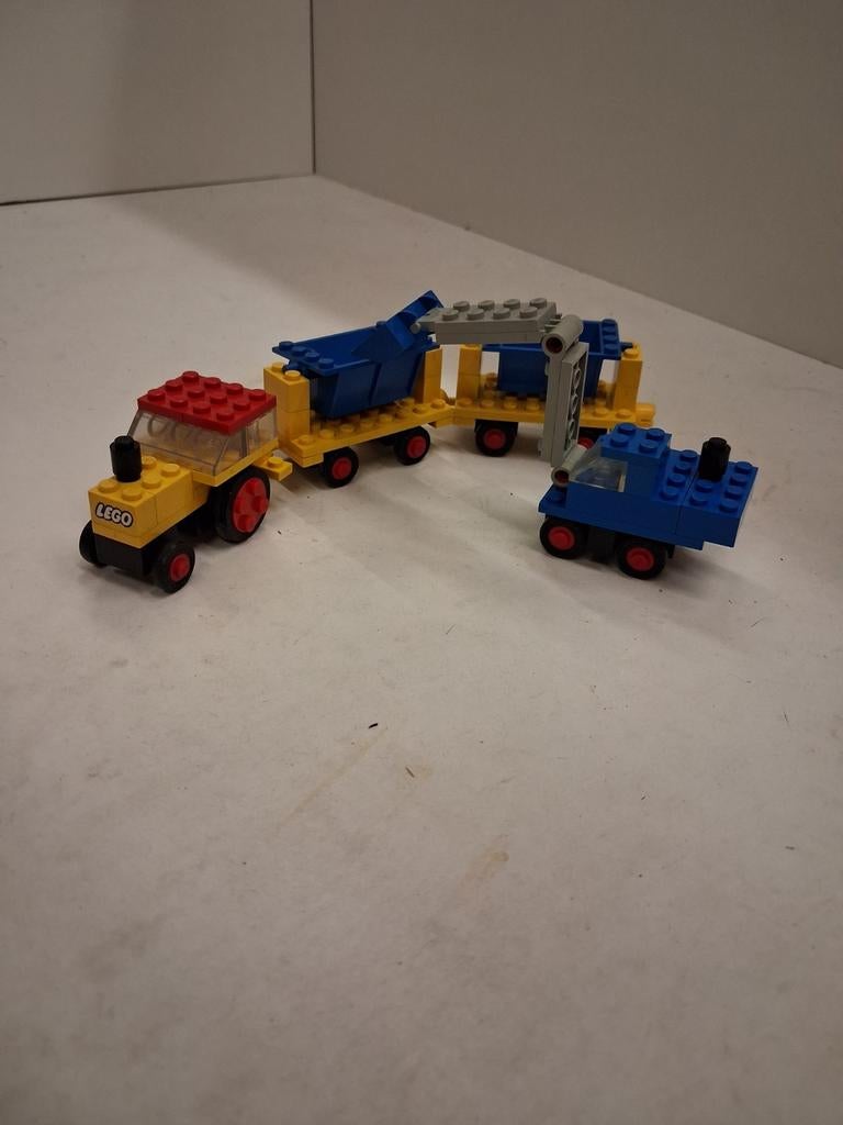 Lego 686 tractor met kiepkarren en lader, Gebruikt, Lego, Ophalen of Verzenden, Compleet