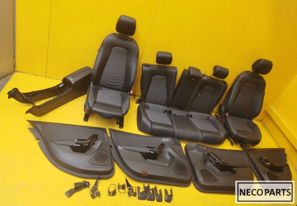 MERCEDES-BENZ A W177  INTERIEUR SET STOELEN VERWARMD, Auto-onderdelen, Interieur en Bekleding, Gebruikt, -, Ophalen of Verzenden