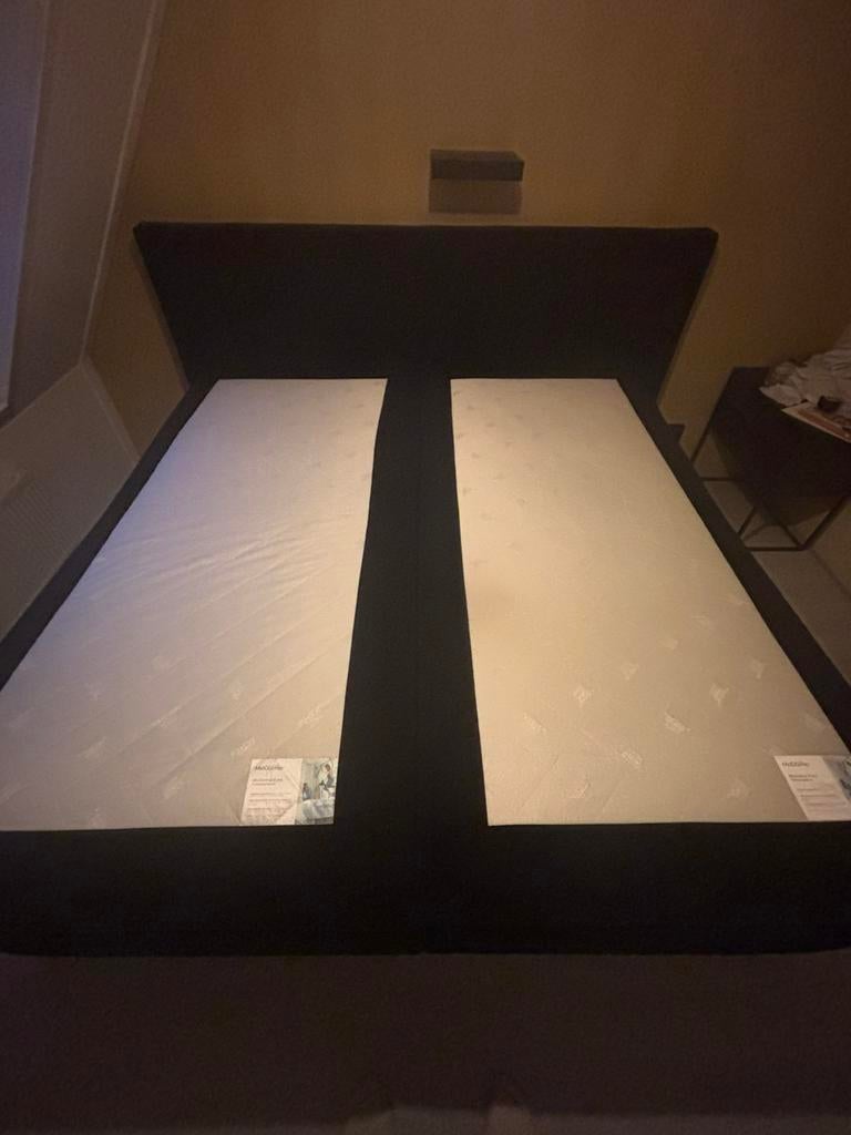 Beter Bed MioDormio Florence 200 opberg boxspring (200x200), Ophalen, Zo goed als nieuw