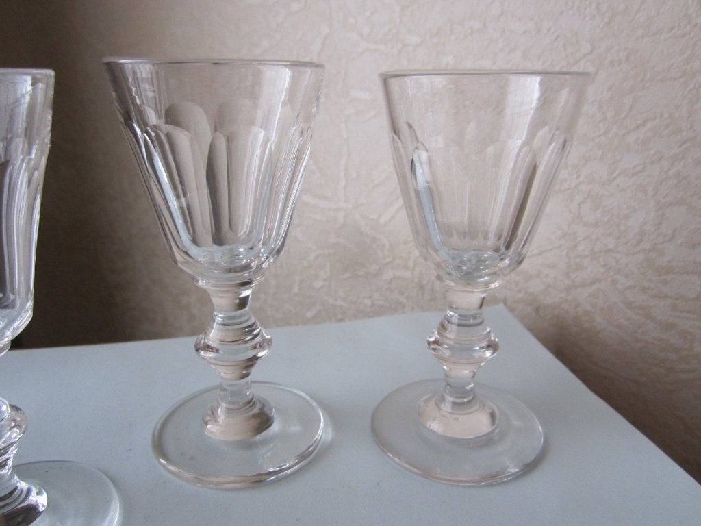 Vier antieke Baccarat kristal likeurglazen - getrokken kelk, Antiek en Kunst, Verzenden