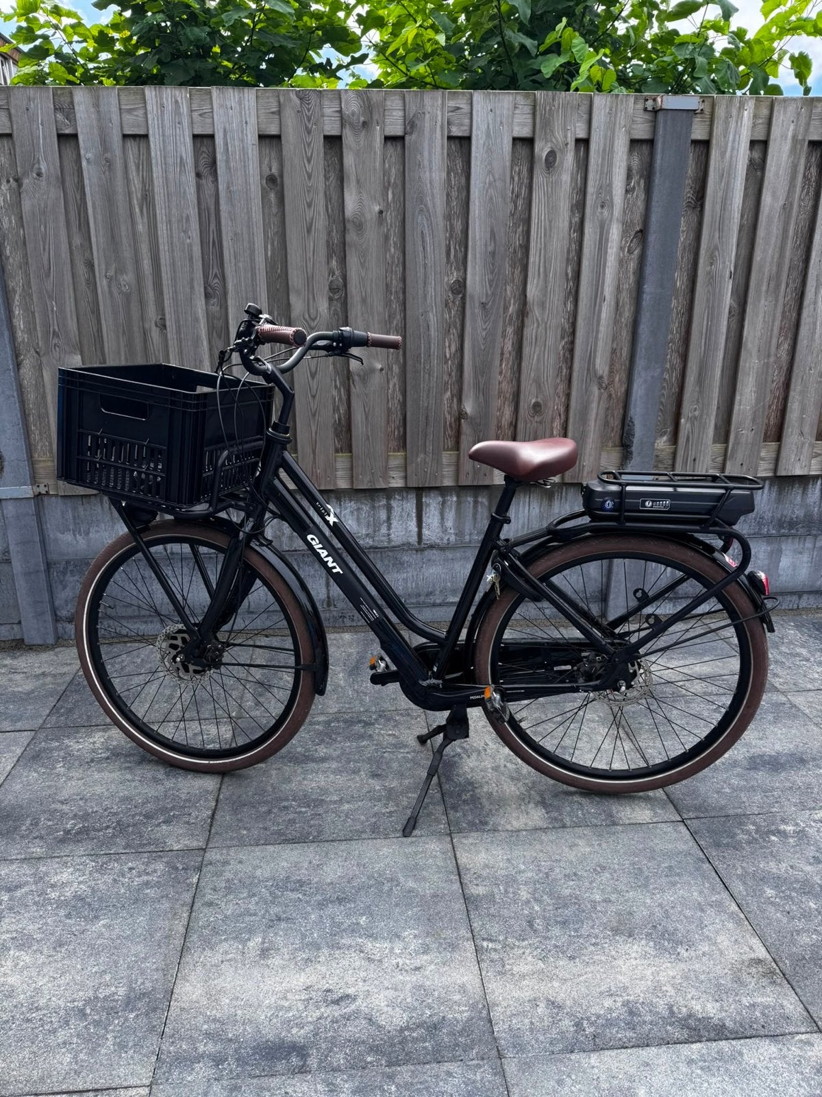 Giant Triple X E+1 elektrische fiets met krat, Zo goed als nieuw, 51 tot 55 cm, 50 km per accu of meer, Giant