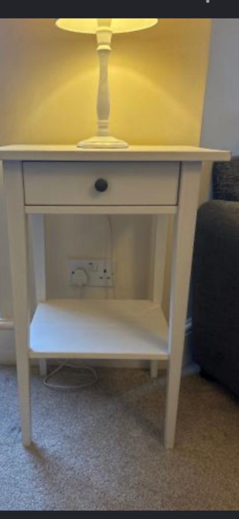 Wit nachtkastje/ ikea hemnes, Ophalen, Minder dan 55 cm, Gebruikt, 60 cm of meer