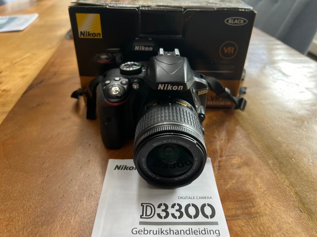 Nikon D3300 + AF-P 18-55mm VR, Ophalen of Verzenden, Gebruikt, Spiegelreflex, Nikon