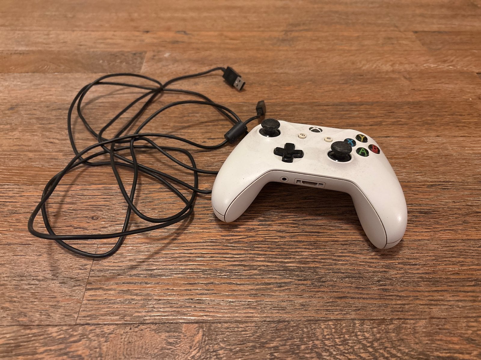 Witte Xbox One Controller met Kabel - Gebruikt, Ophalen, Gebruikt, Controller, Xbox One