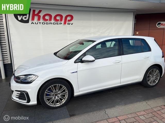 Volkswagen Golf 1.4 TSI PHEV GTE 2019 | LED/ALCANTARA, Auto's, Gebruikt, Zwart, 4 cilinders, Met garantie (alle)