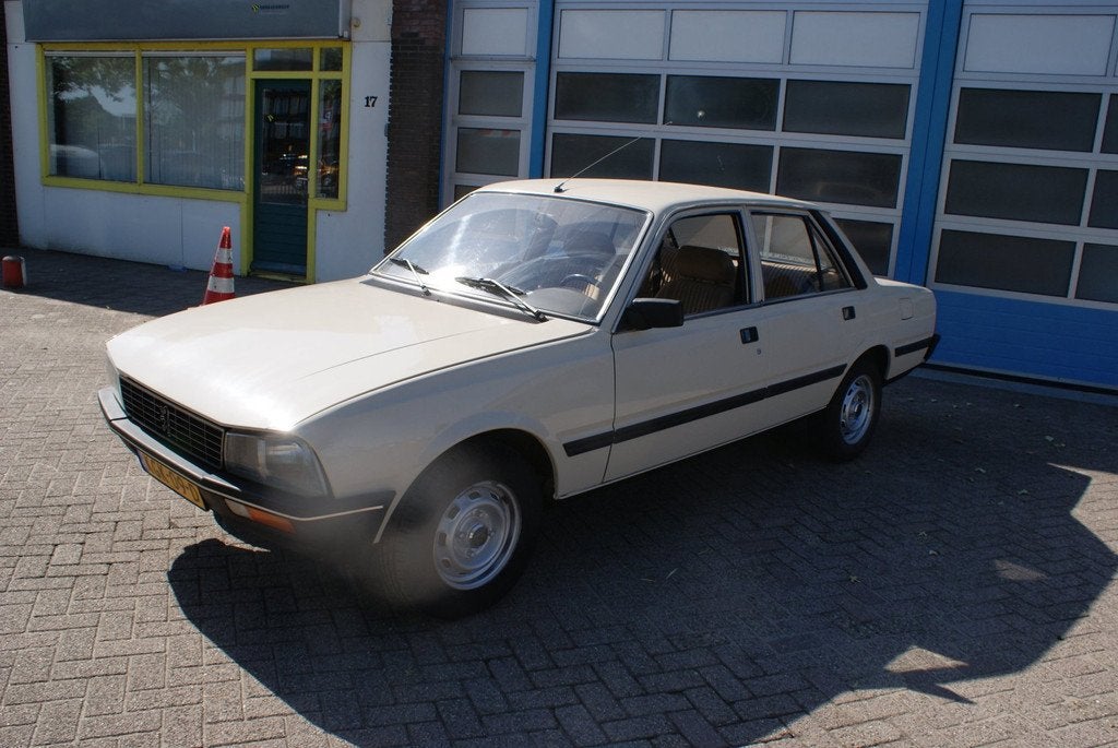 Peugeot 505GL, Auto's, Peugeot, Gebruikt, Overige modellen, 4 stoelen, Wit