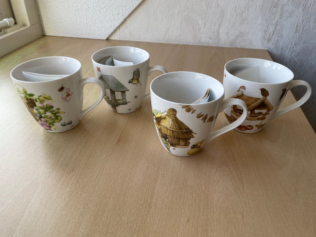Collectors item vier mokken van Marjolein Bastin, Nieuw, Overige stijlen, Aardewerk, Mok