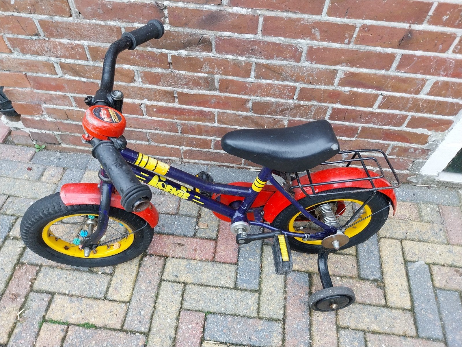 Te koop kinderfiets.Merk Loekie ( 16 inch) met zijwieltjes., Fietsen en Brommers, Fietsen | Kinderfietsjes, Ophalen, Gebruikt