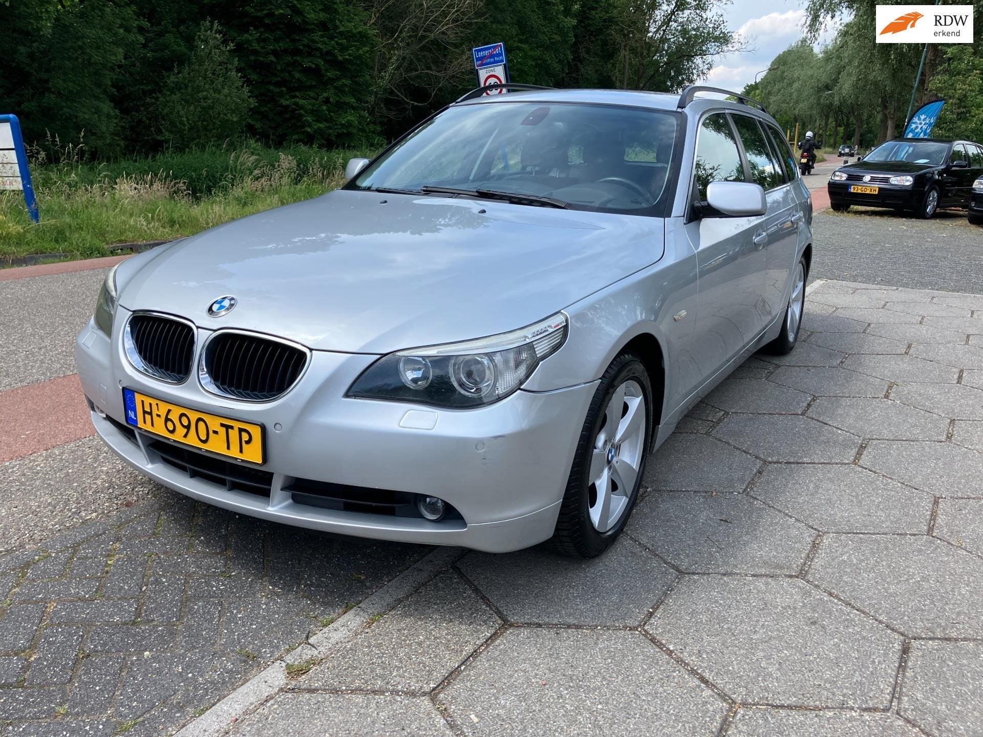 BMW 5-serie Touring 525xi Executive 4x4 AUTOMAAT!, Auto's, Automaat, Dealer onderhouden, Automatische klimaatregeling, Gebruikt