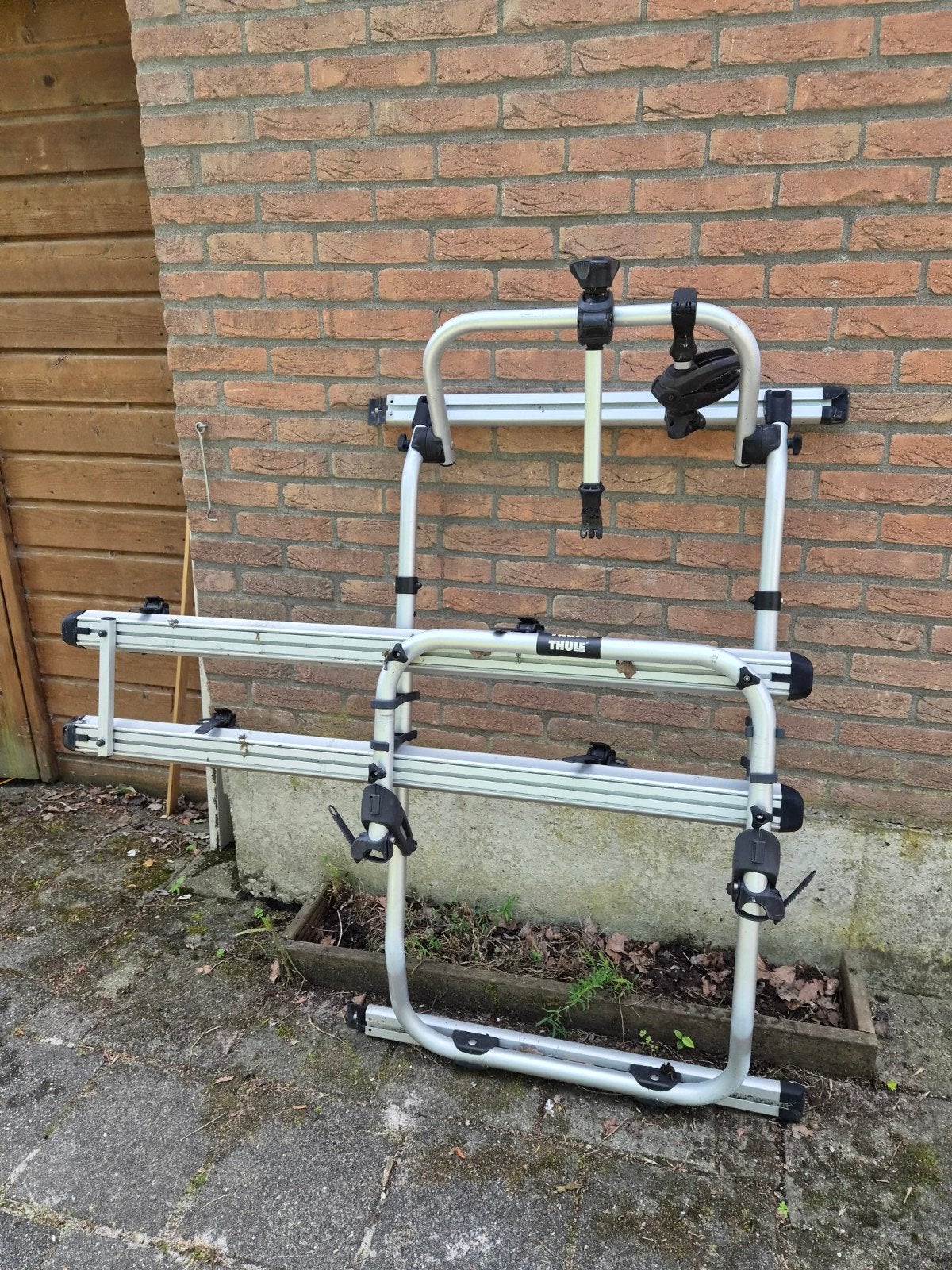Thule fietsendrager voor 2 fietsen (draaiknopje vervangen), Auto diversen, Fietsendragers, Ophalen of Verzenden, Gebruikt, Trekhaakdrager