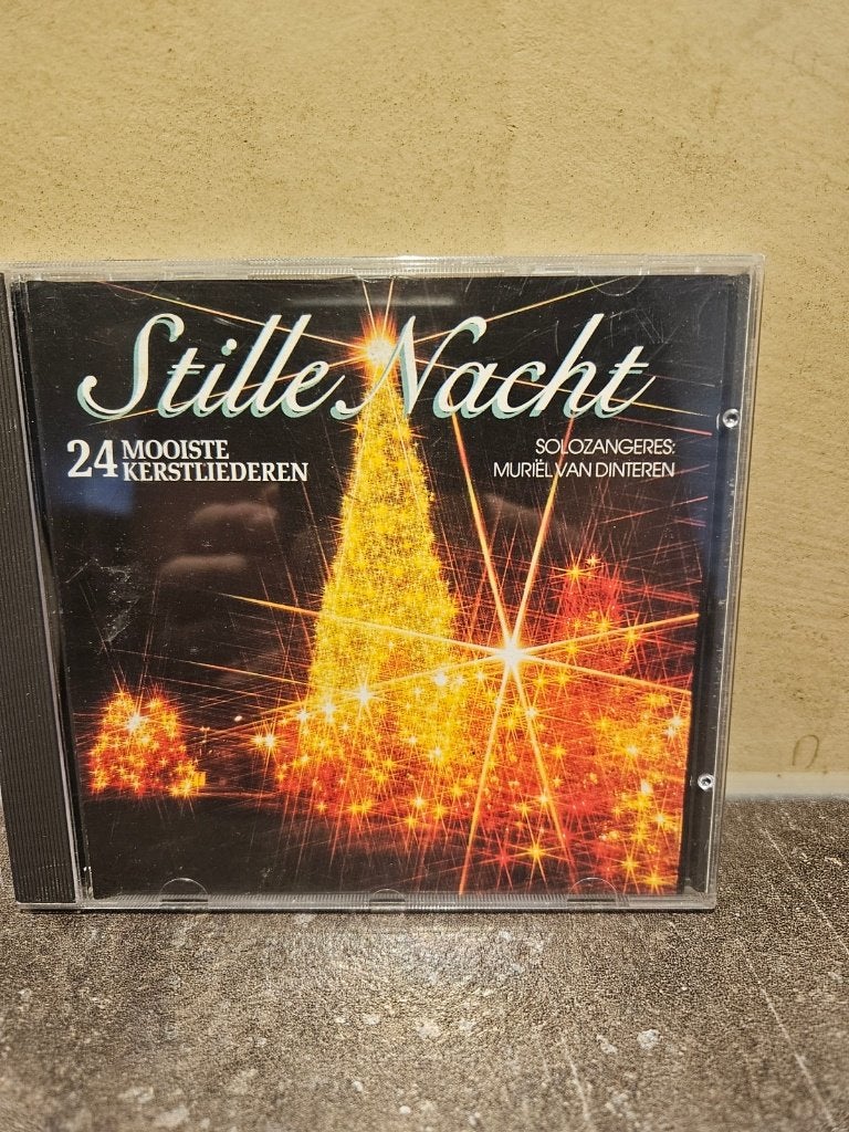Stille Nacht, 24 mooiste Kerstliederen., Ophalen of Verzenden, Zo goed als nieuw