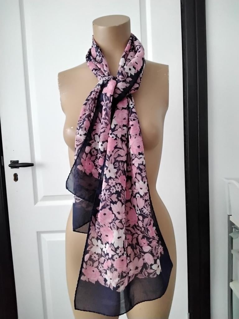 Lange sjaal 1.50 x 35, Kleding | Dames, Mutsen, Sjaals en Handschoenen, Onbekend, Ophalen of Verzenden, Zo goed als nieuw, Sjaal