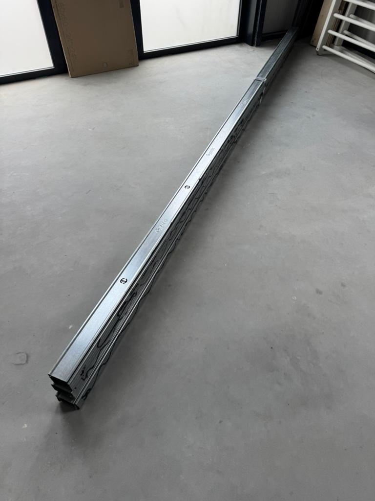 Metalstud 6x 362/75/50, Ophalen, Zo goed als nieuw