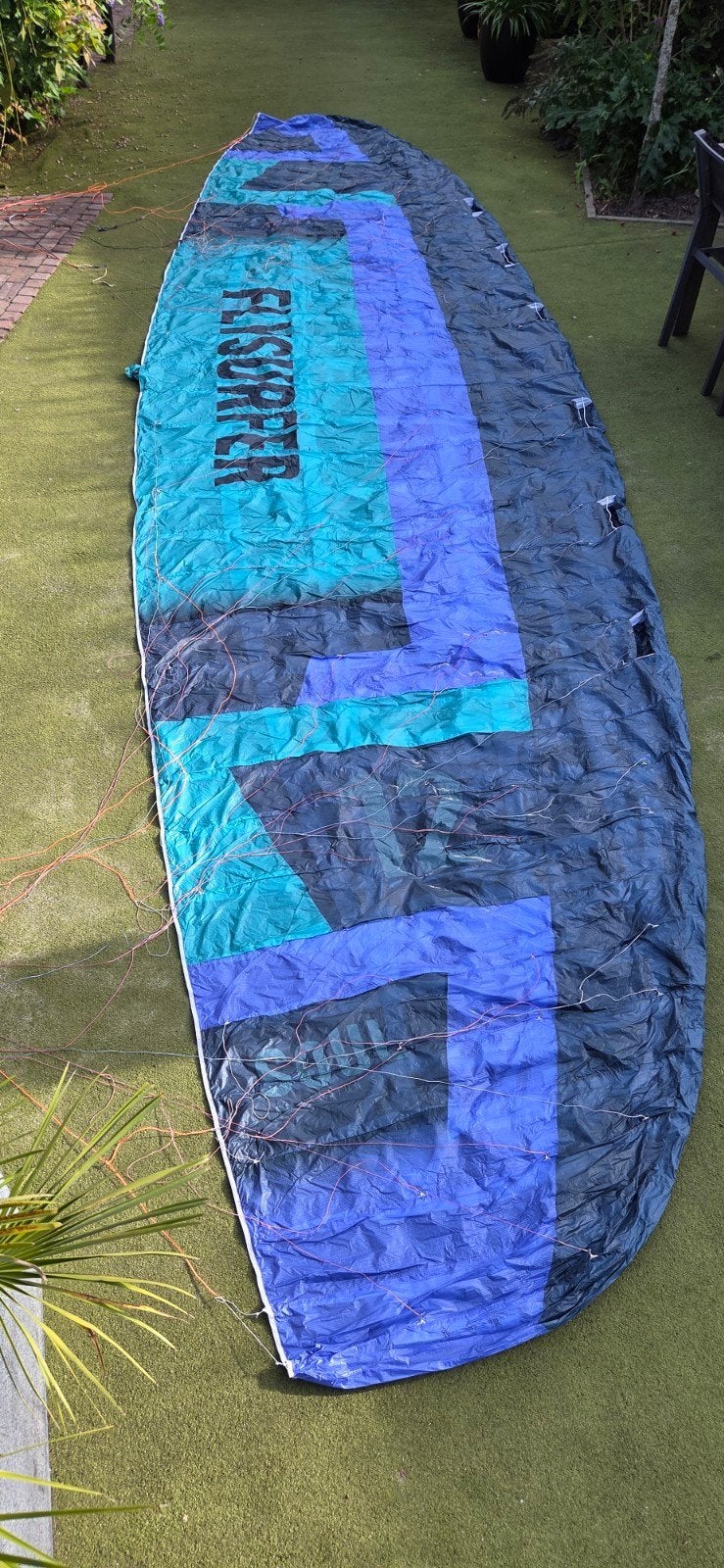 Flysurfer Soul 3 Kite 12m² - Zo goed als nieuw, Watersport en Boten, Kitesurfen, Geen board, Ophalen of Verzenden, Zo goed als nieuw