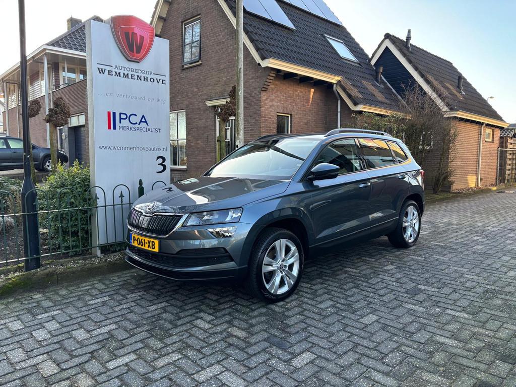 Skoda Karoq 1.0 TSI Business Edition Plus (bj 2020), Auto's, Skoda, Voorwielaandrijving, 12 maanden, Stof, Gebruikt