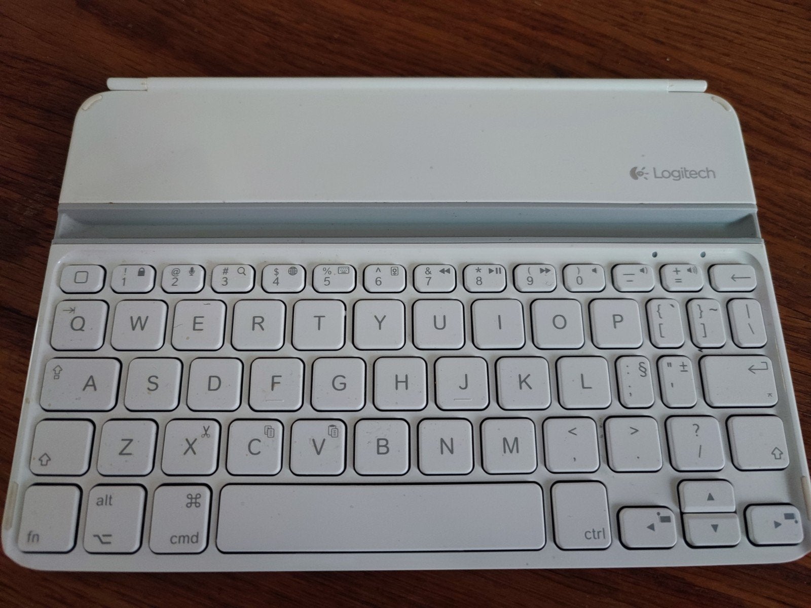 Logitech Ultrathin Keyboard Mini - Draadloos Qwerty, Logitech, Ophalen of Verzenden, Zo goed als nieuw, Draadloos