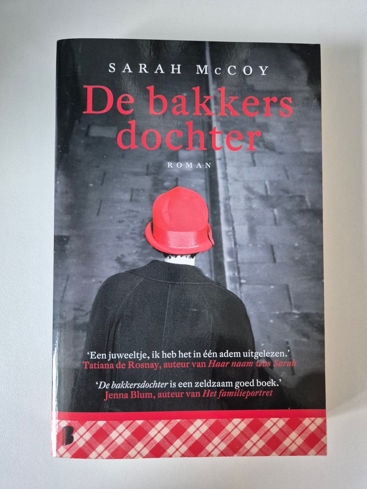 Sarah McCoy - De bakkersdochter, Ophalen of Verzenden, Zo goed als nieuw, Sarah McCoy