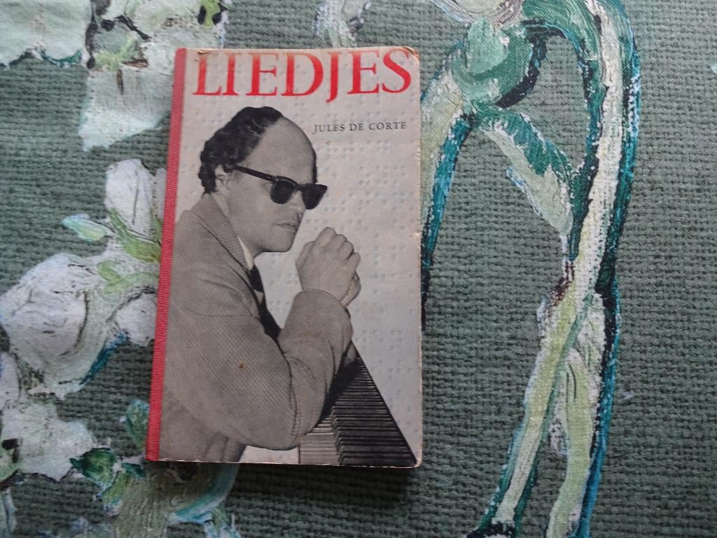 Liedjes Jules de Corte., Boeken, Ophalen of Verzenden, Zo goed als nieuw, Artiest