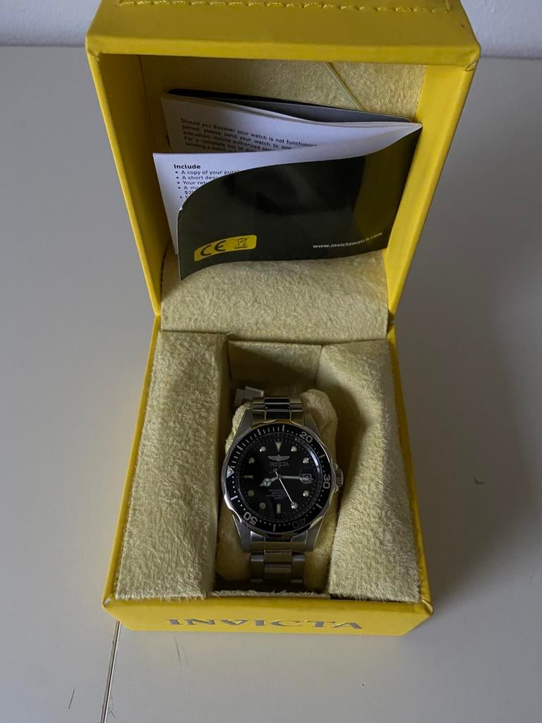 Invicta heren horloge 38mm, Sieraden, Tassen en Uiterlijk, Horloges | Heren, Ophalen of Verzenden, Zo goed als nieuw, Leer, Overige merken