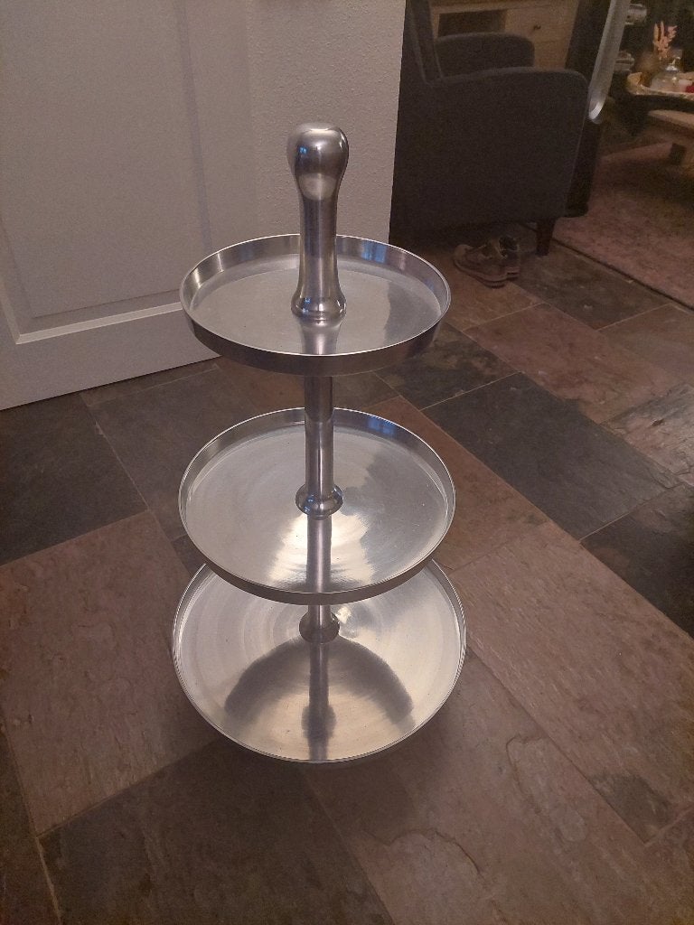 Te koop een Etagere, Hobby en Vrije tijd, Ophalen