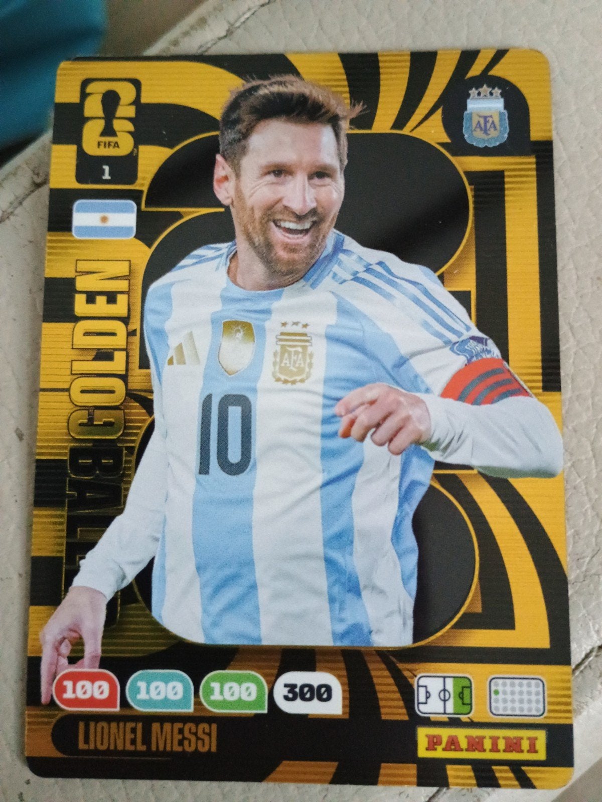 Panini Adrenalyn XL FIFA World Cup 2026 Golden Ball Messi, Verzamelen, Sportartikelen en Voetbal, Ophalen of Verzenden, Zo goed als nieuw