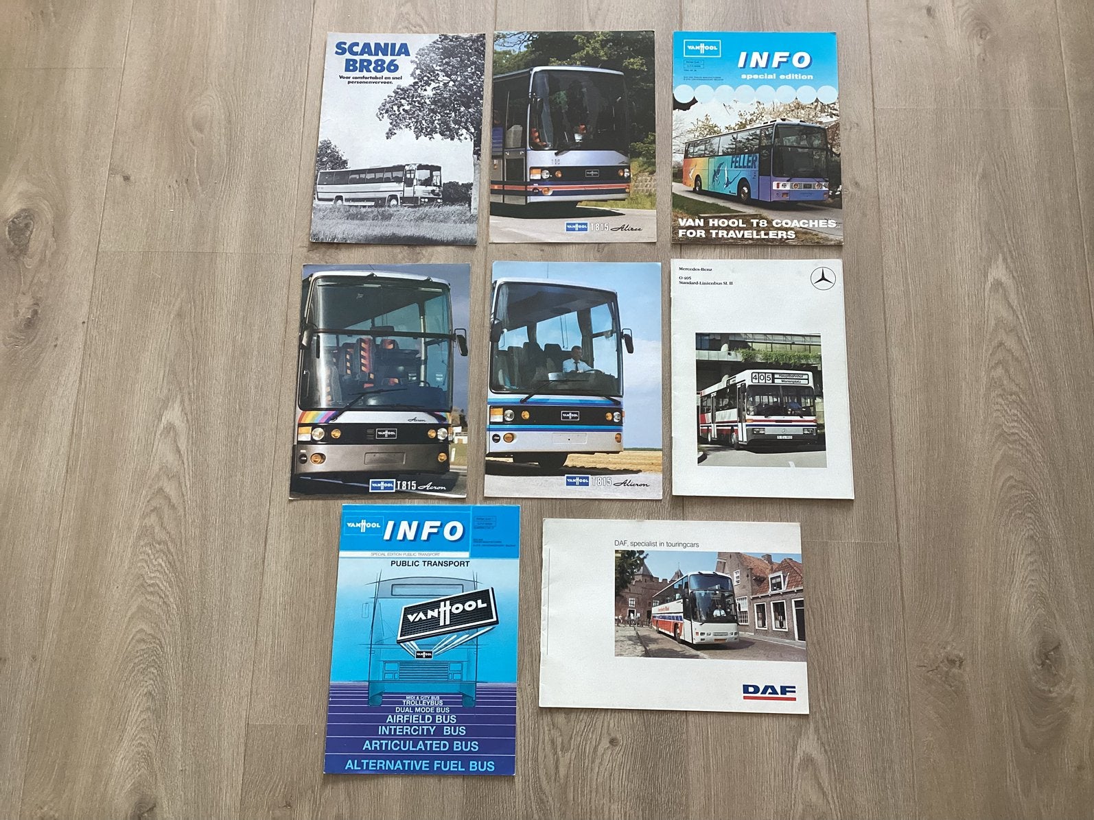 Bussen folders/documentatie, Ophalen of Verzenden, Gelezen, Overige merken