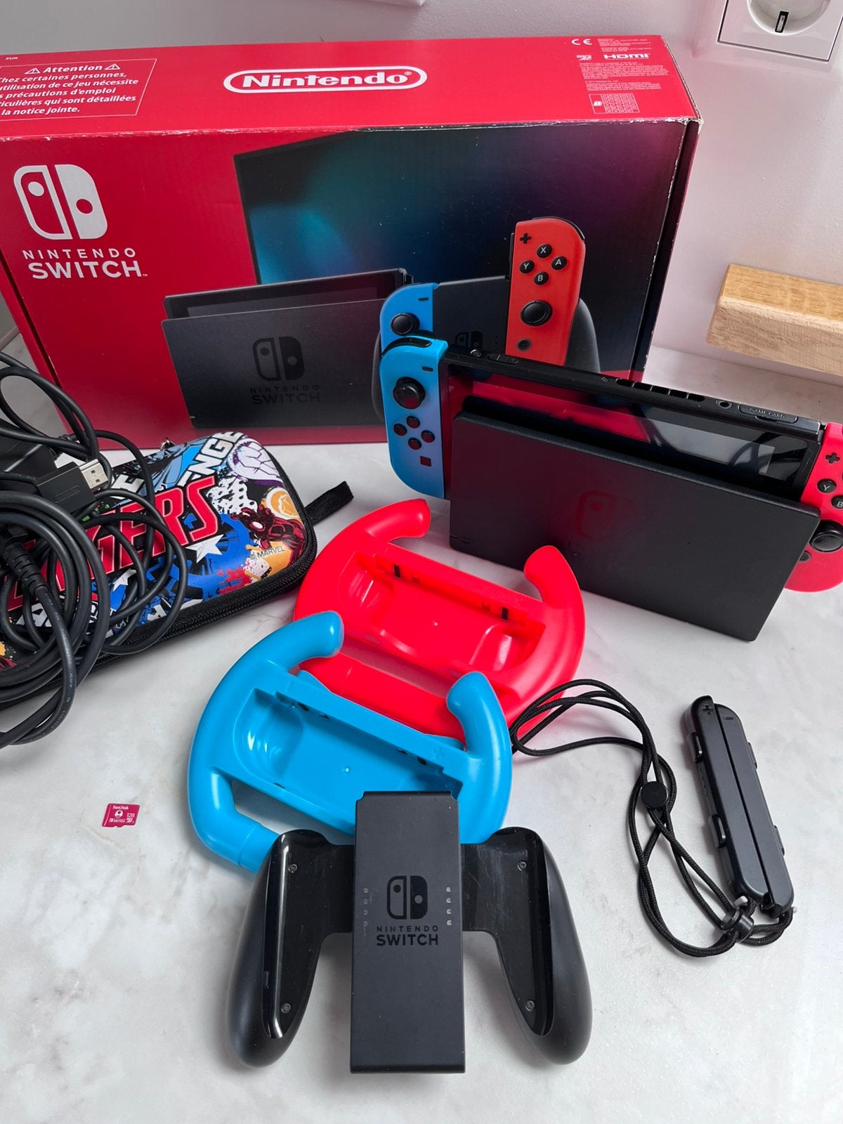 Nintendo Switch, Ophalen of Verzenden, Gebruikt, Met 2 controllers, Switch Original