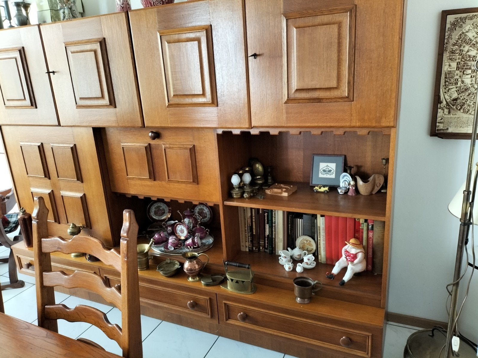Vintage wandkast (245x180), Ophalen