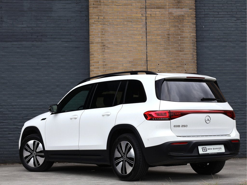 Mercedes-Benz EQB 250 Luxury Line 67 kWh Pano | Night Pack |, Auto's, Mercedes-Benz, Leder en Stof, Wit, Origineel Nederlands