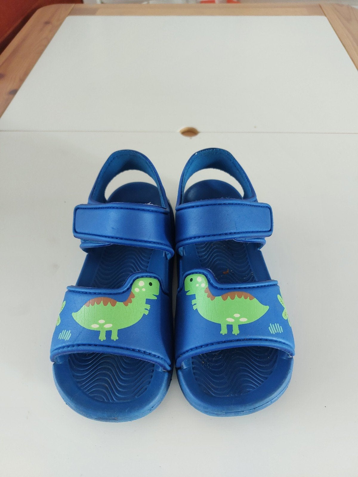 Dino sandalen maat 26/27 - vallen groot uit, Kinderen en Baby's, Kinderkleding | Overige, Ophalen, Gebruikt, Jongen