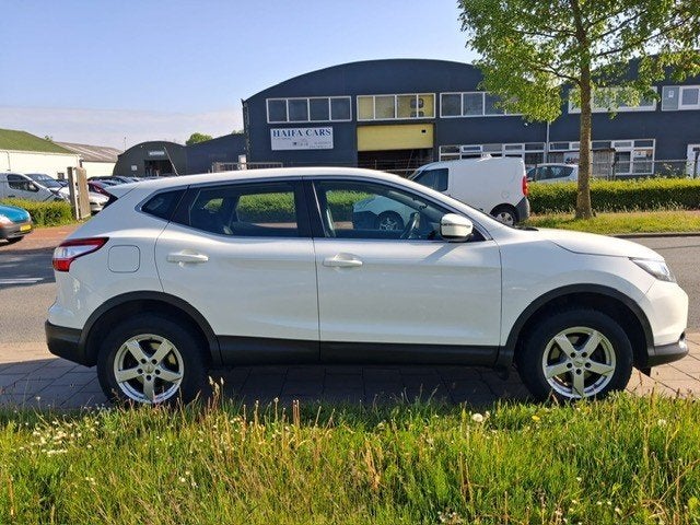 Nissan QASHQAI 1.2 Visia (bj 2016), Auto's, Voorwielaandrijving, Gebruikt, Euro 6, 4 cilinders