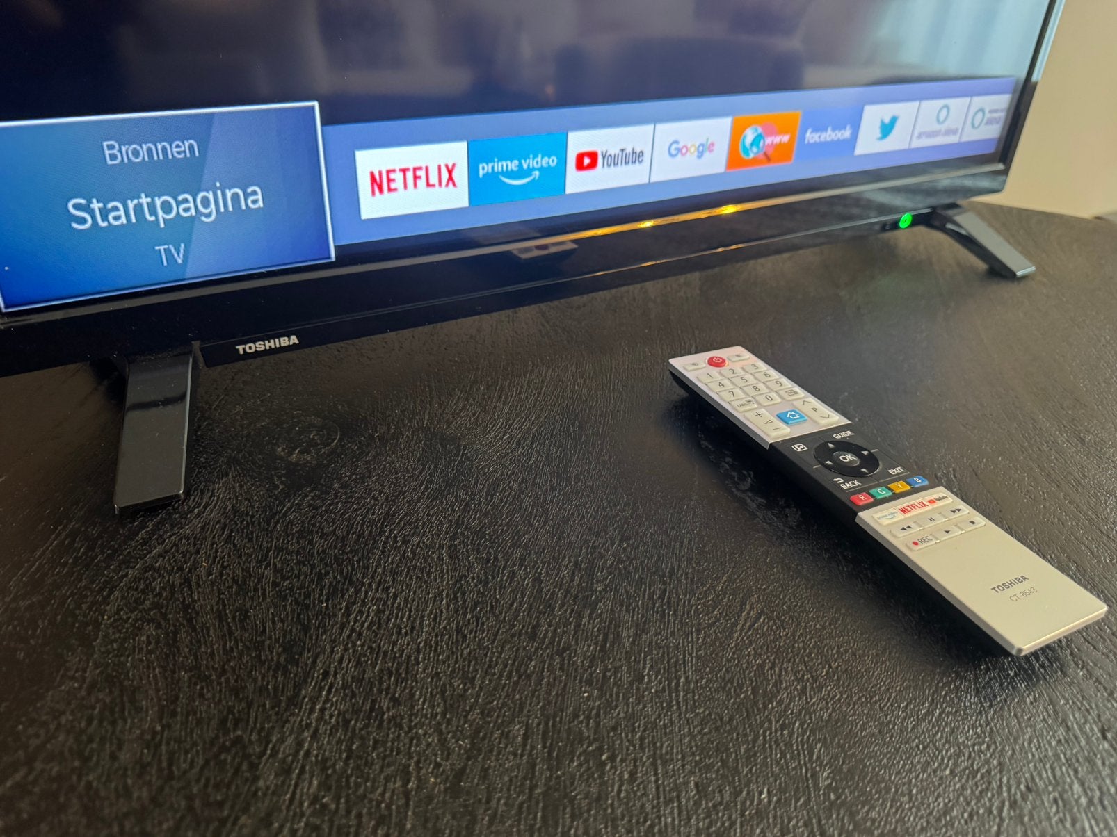 Toshiba smart tv, Ophalen, Toshiba, 50 Hz, Zo goed als nieuw