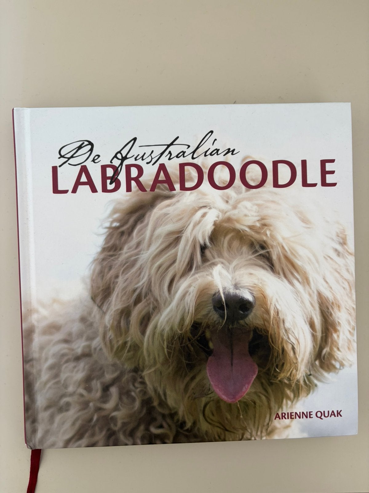 Boek de Australian Labradoodle, Ophalen of Verzenden, Zo goed als nieuw, Paarden of Pony's