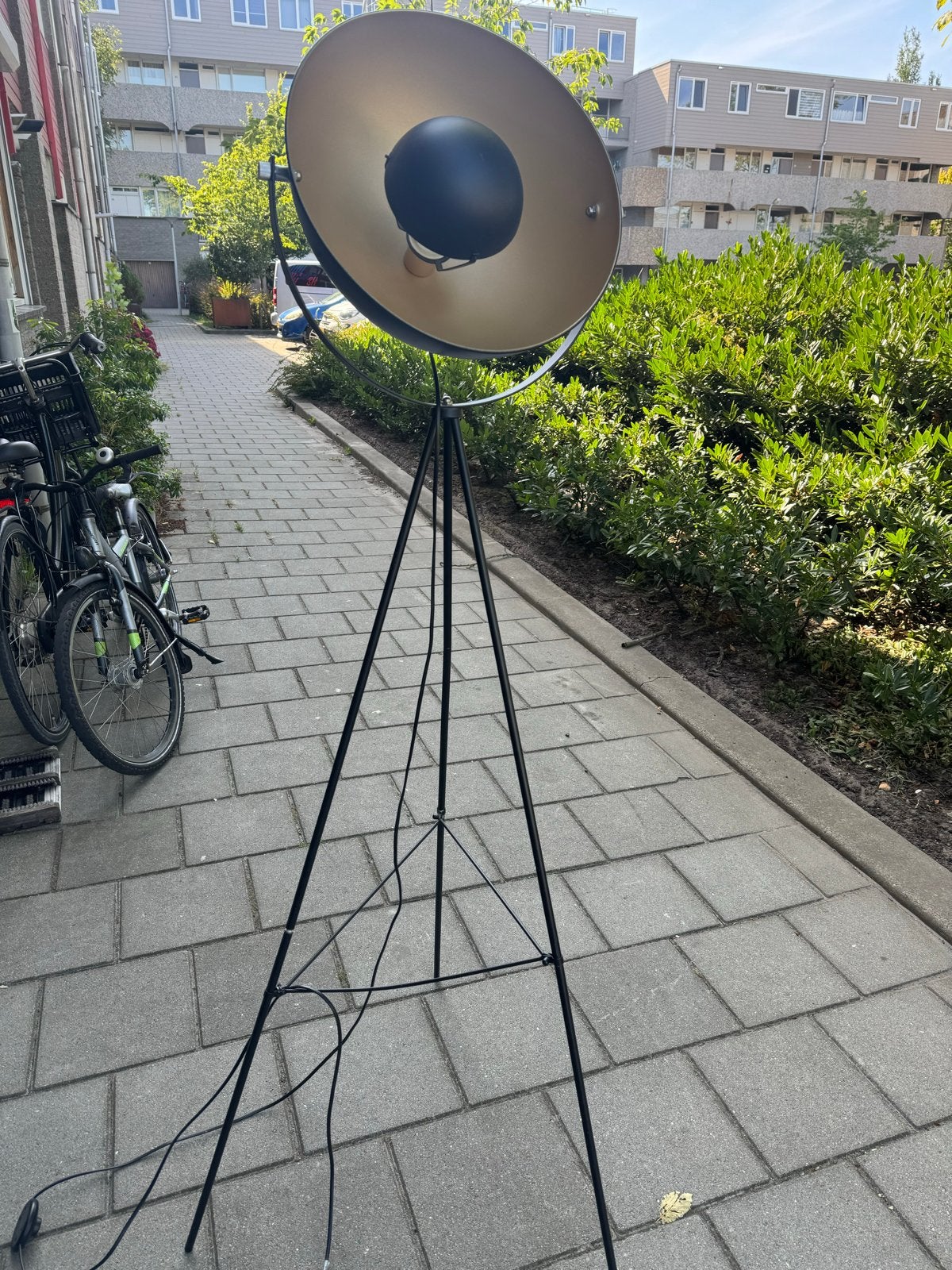 Grote zwarte vloerlamp met statief - Studio look, Gebruikt, Metaal, 150 tot 200 cm, E27 (groot)