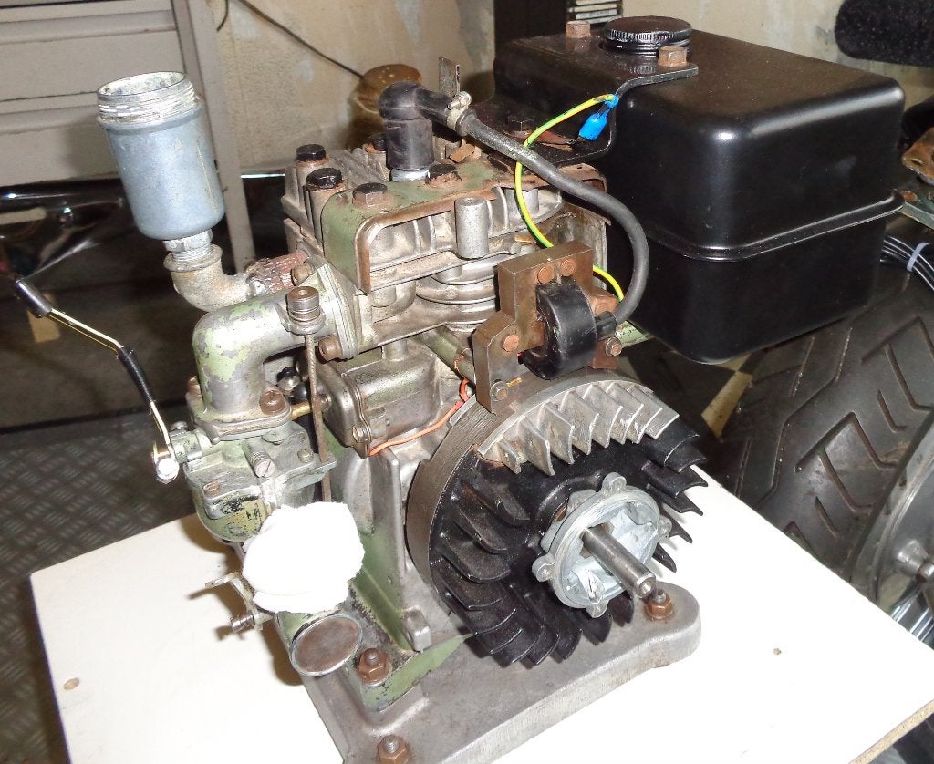 GEZOCHT Onderdelen Vintage 3HP Briggs & Stratton motor, Ophalen of Verzenden, Benzinemotor