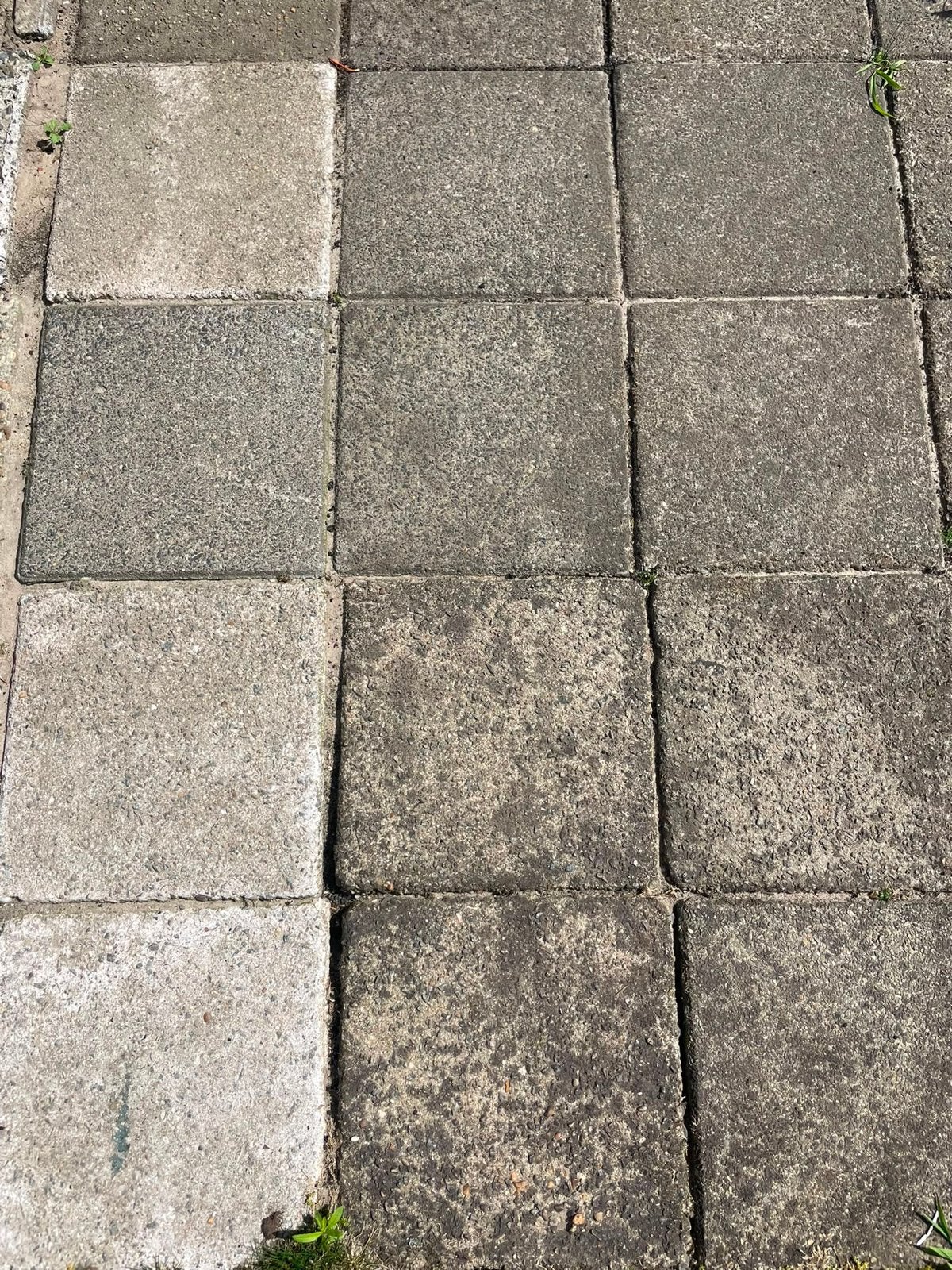 Gratis straattegels 30x30x4,5 cm, Ophalen, Gebruikt, Beton, Terrastegels