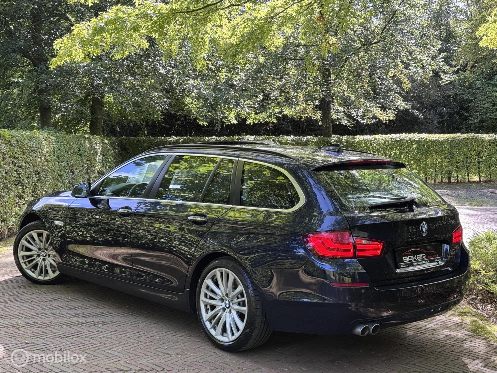 BMW 5-serie Touring 530d High Executive ~ Pano ~ Xenon ~, Auto's, Automaat, Achterwielaandrijving, Gebruikt, Euro 6