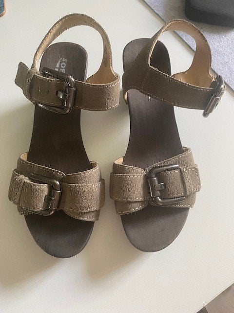 Nieuwe sandalen van Softclox taupekleurig maat 37, Kleding | Dames, Overige kleuren, Verzenden, Nieuw, Sandalen of Muiltjes