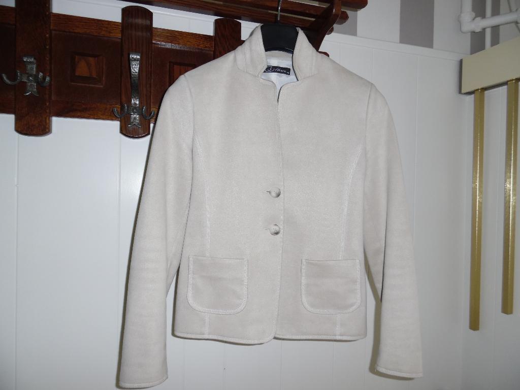Mooi blazer/jasje B-Three maat 40, Maat 38/40 (M), Beige, Ophalen of Verzenden, Zo goed als nieuw