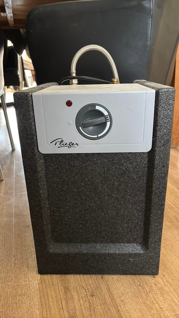 Plieger keukenboiler, Doe-het-zelf en Verbouw, Geisers en Boilers, Ophalen, Aardgas, Boiler, Zo goed als nieuw