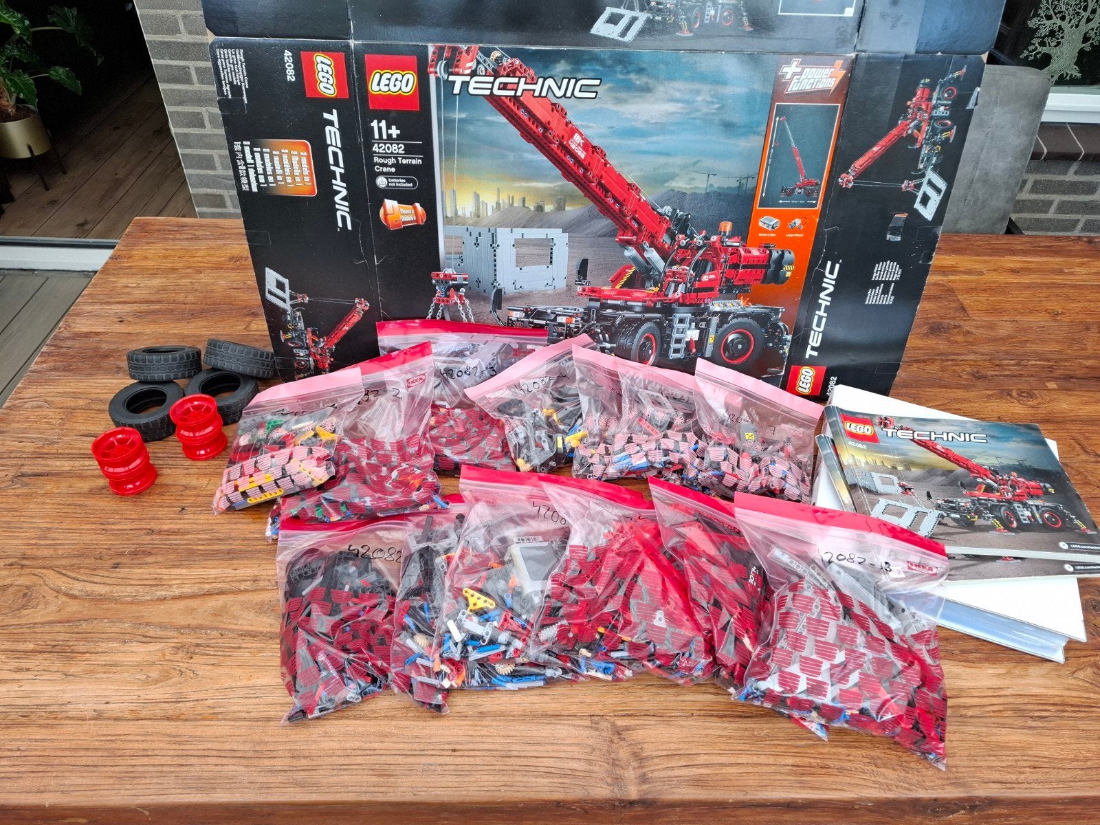 Lego 42082 rough terrain crane, Inclusief instructies, Gebruikt, Lego, Ophalen of Verzenden